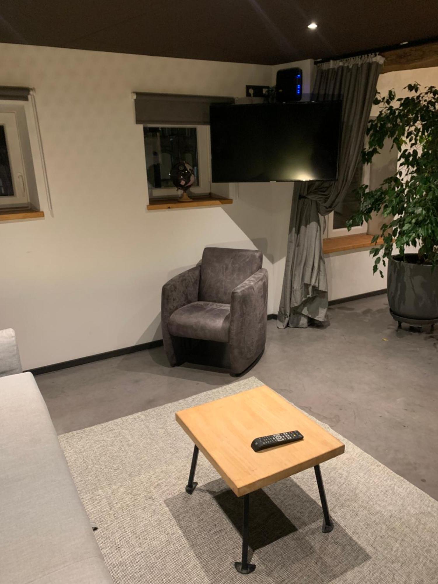 Froissart Loft Et Studio Chimay Esterno foto